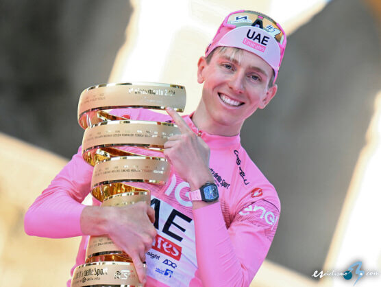 tadej pogacar giro italia podio final 2024 sirotti